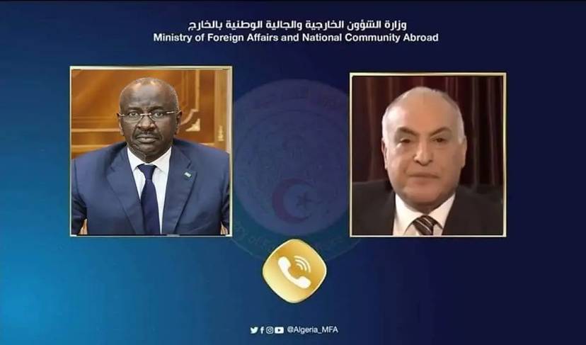السيد عطاف يتلقى مكالمة هاتفية من نظيره الموريتاني