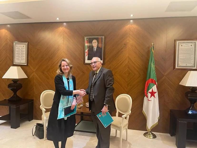 Mr. Ahmed Attaf receives the Deputy Director General of IOM